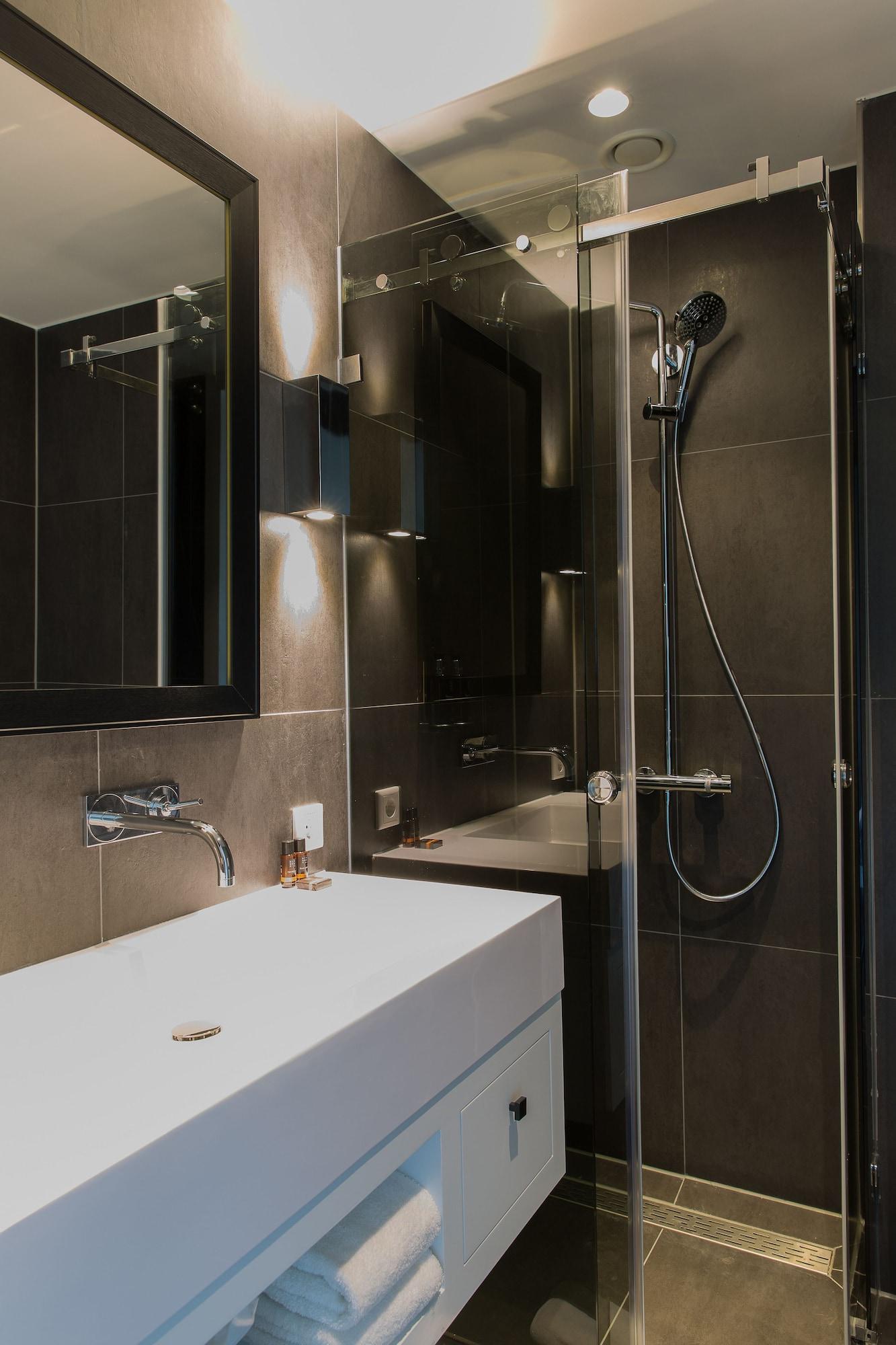 B-Aparthotel Kennedy Den Haag Ngoại thất bức ảnh