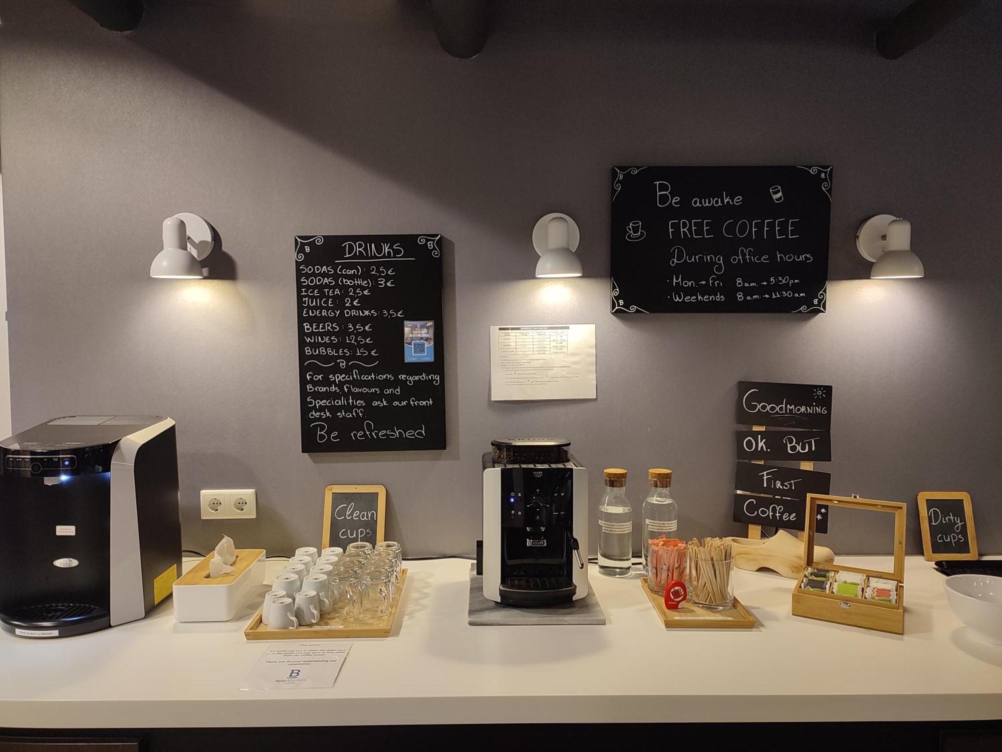 B-Aparthotel Kennedy Den Haag Ngoại thất bức ảnh