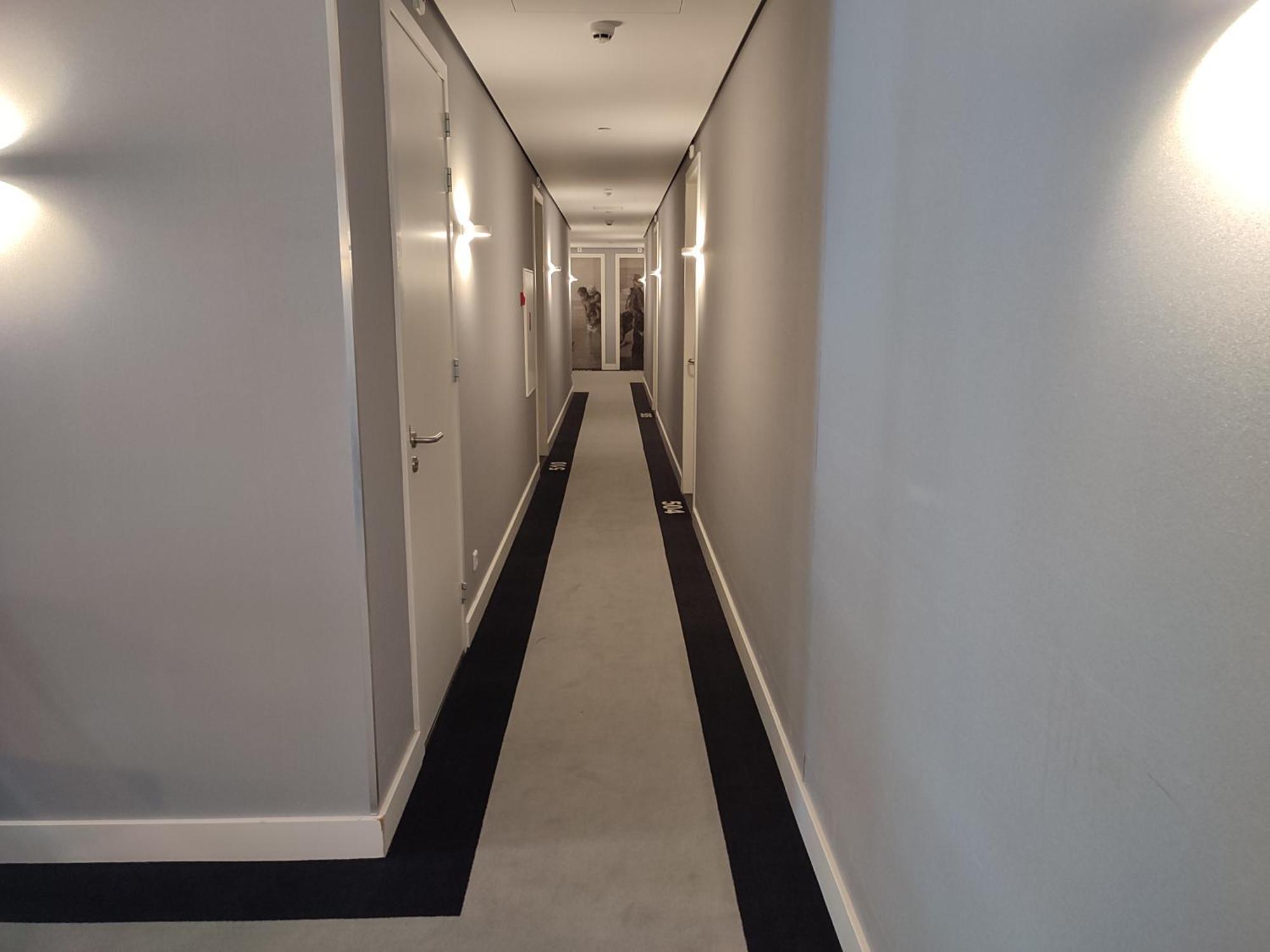 B-Aparthotel Kennedy Den Haag Ngoại thất bức ảnh