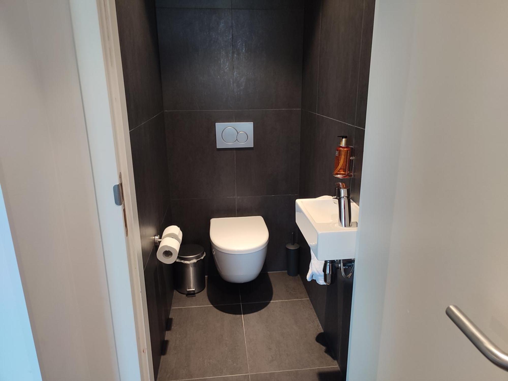 B-Aparthotel Kennedy Den Haag Ngoại thất bức ảnh
