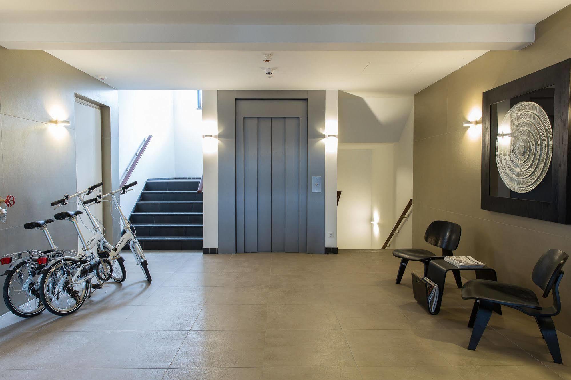 B-Aparthotel Kennedy Den Haag Ngoại thất bức ảnh